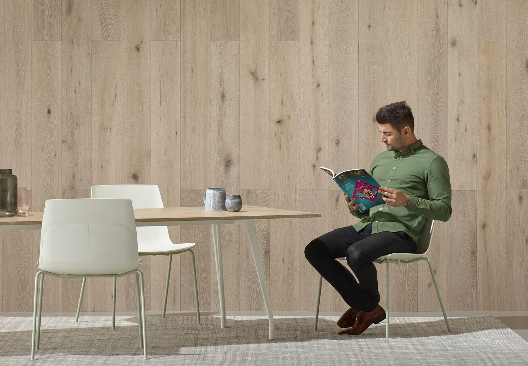 MR Chair and Aire Table