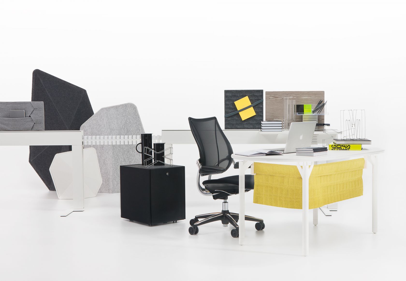 Climate Workstation, Diffrient World Task Chair, Soft Boundary, Arch Modesty Panel and Storage Box