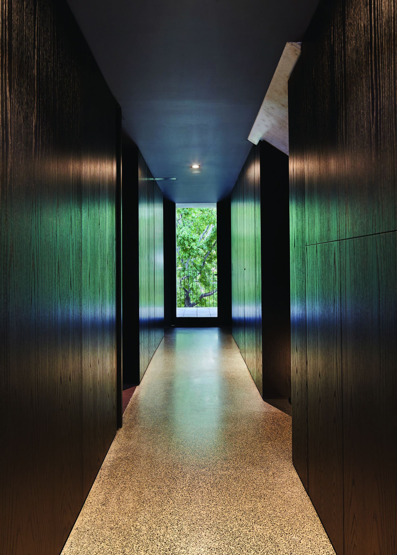 domain lodge melbourne construction hallway