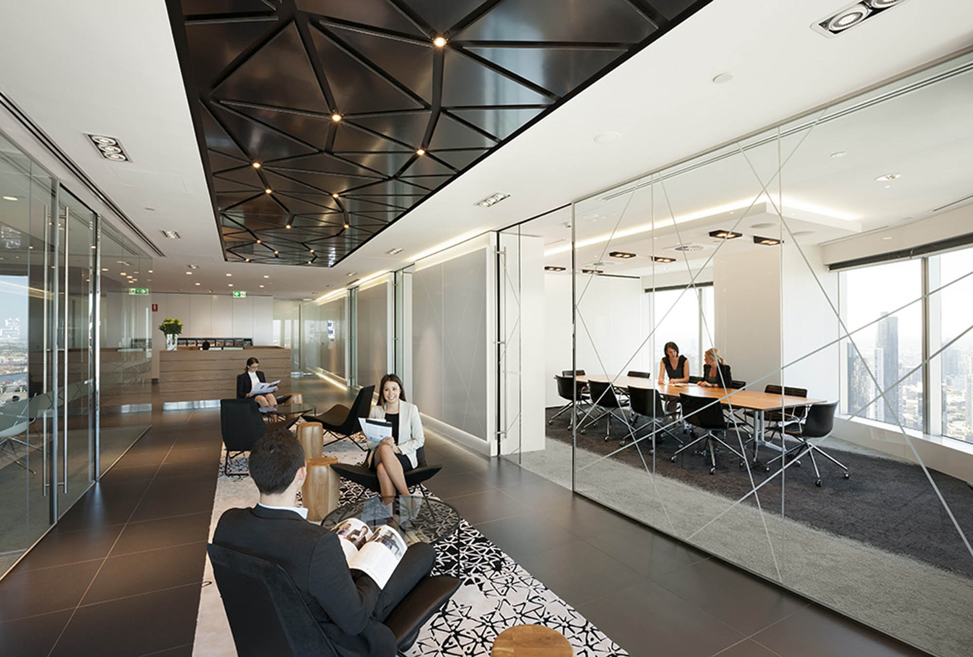 ferrier hodgson melbourne office fitout hallway meeting glass feature ceiilng 