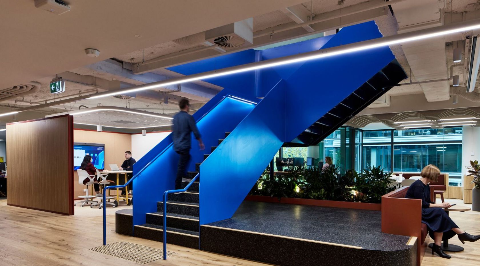 vocus sydney nsw fitout design blue staircase ground floor schiavello construction