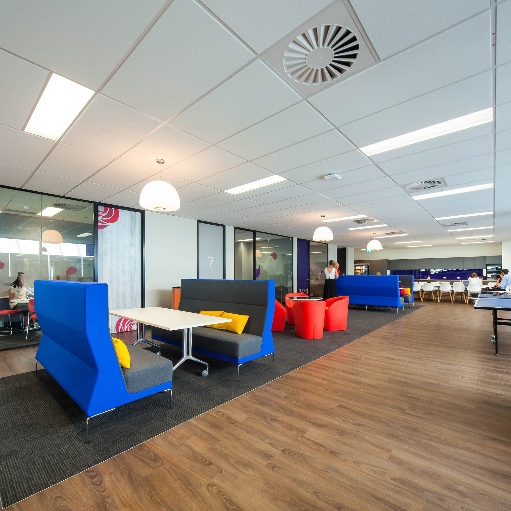 mondelez melbourne office fitout breakout collaboration pendant lights 