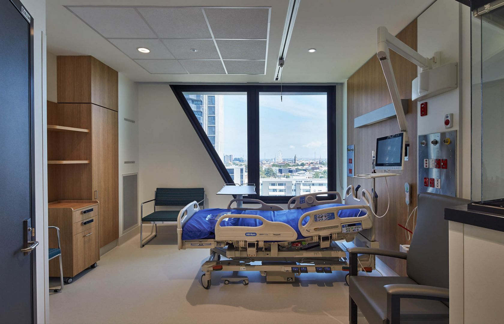 Victorian comprehensive cancer centre melbourne patient care room