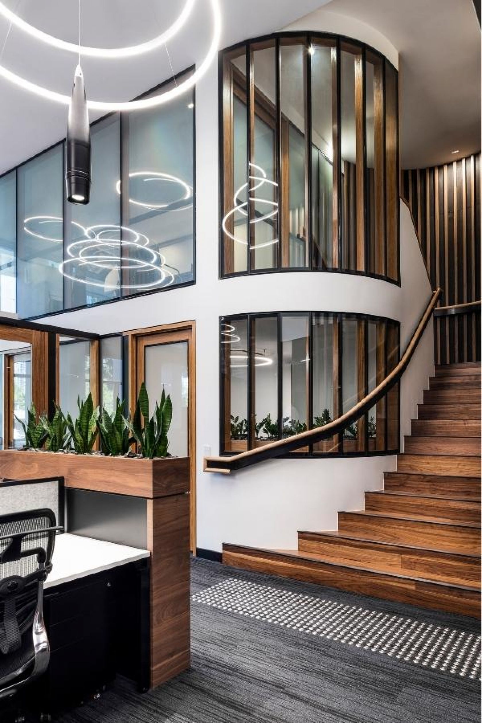 schiavello construction southbank melbourne nioa office fitout curved wall joinery