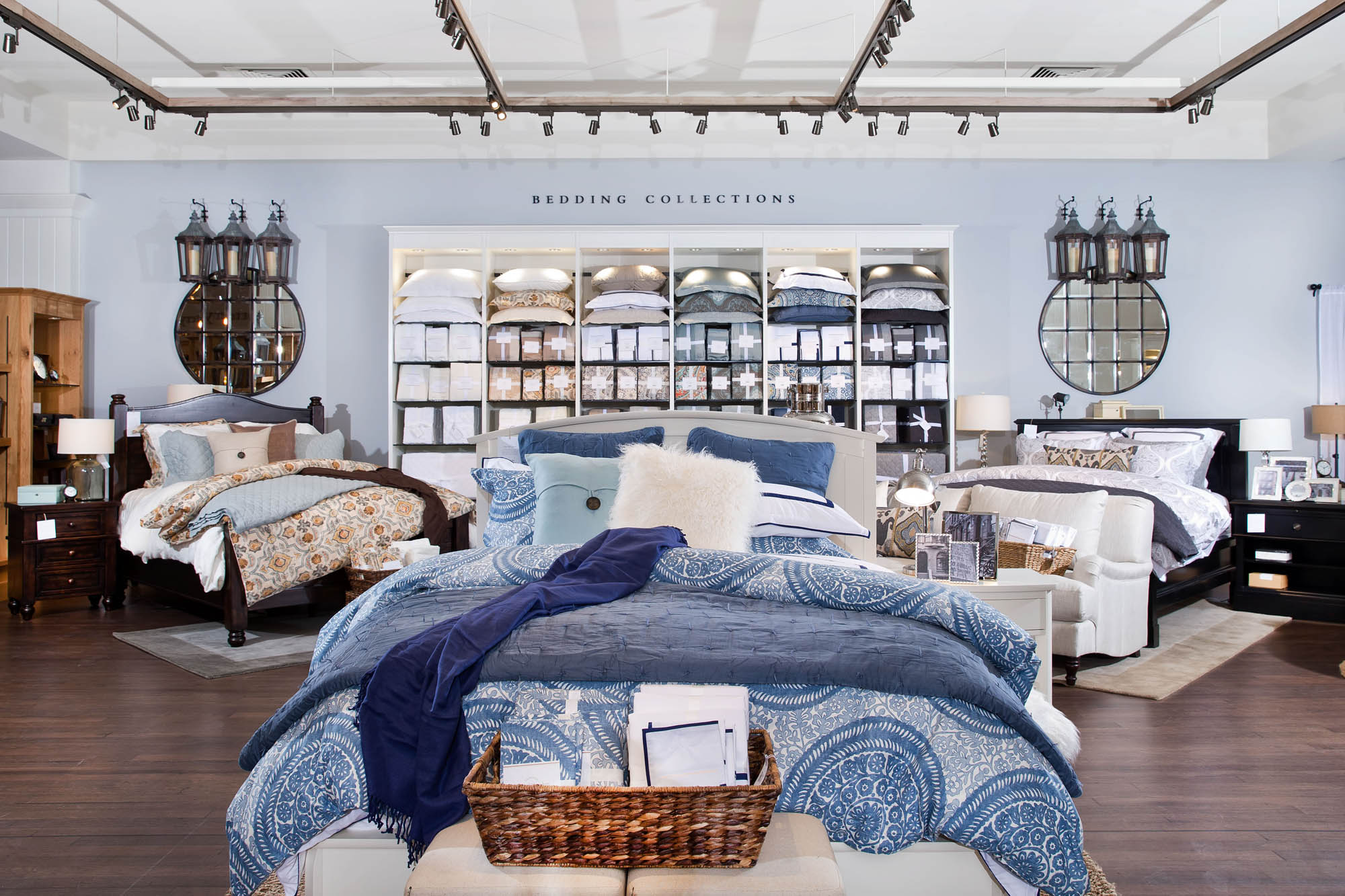 williams sonoma brisbane retail fitout bedding track lighting directional 