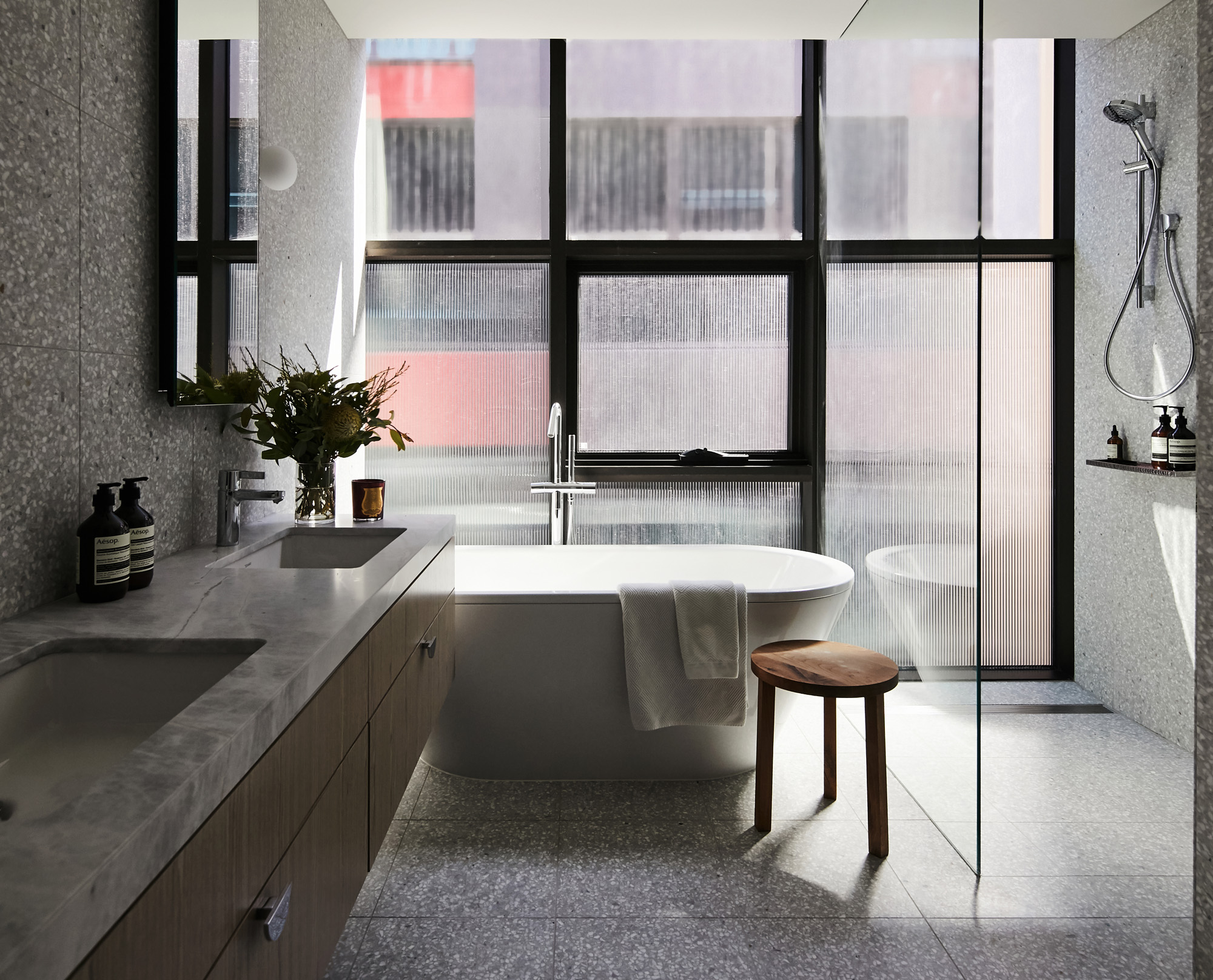 alumuna-residences-melbourne-bathroom