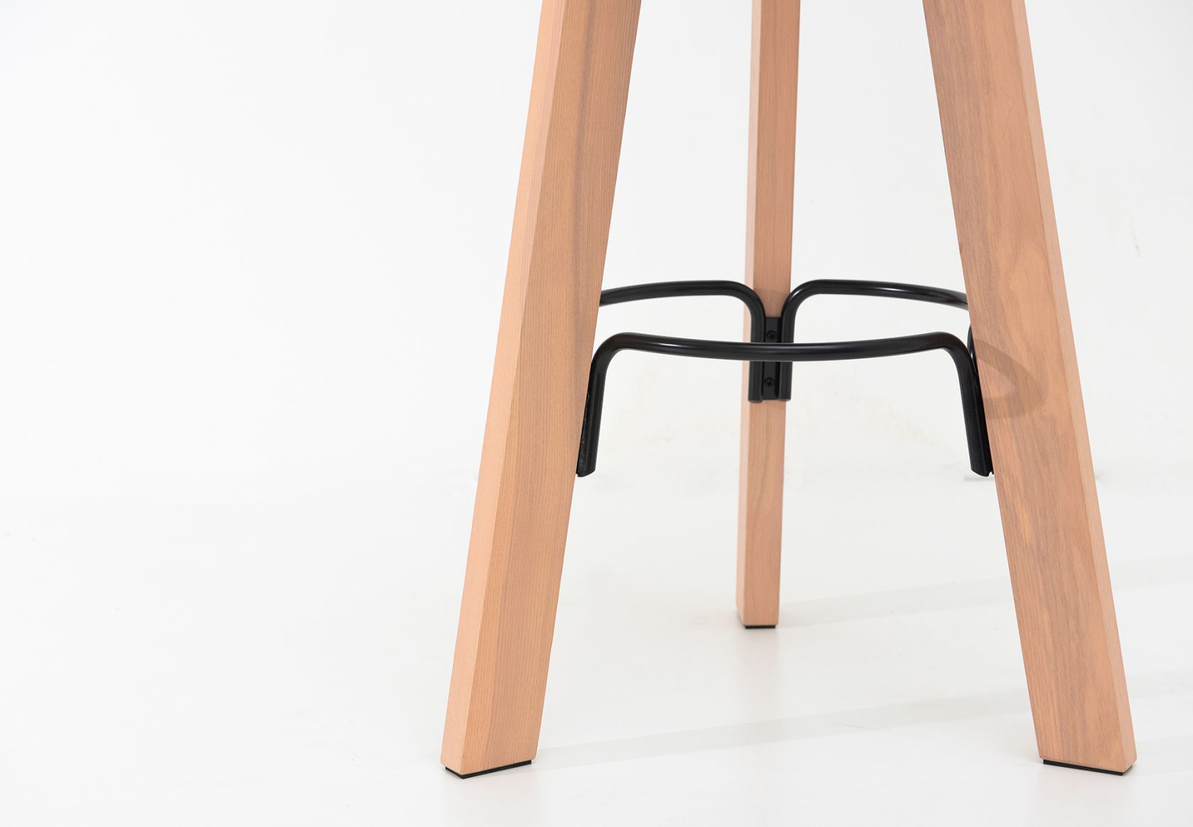 Cap Stool tall bracket close up