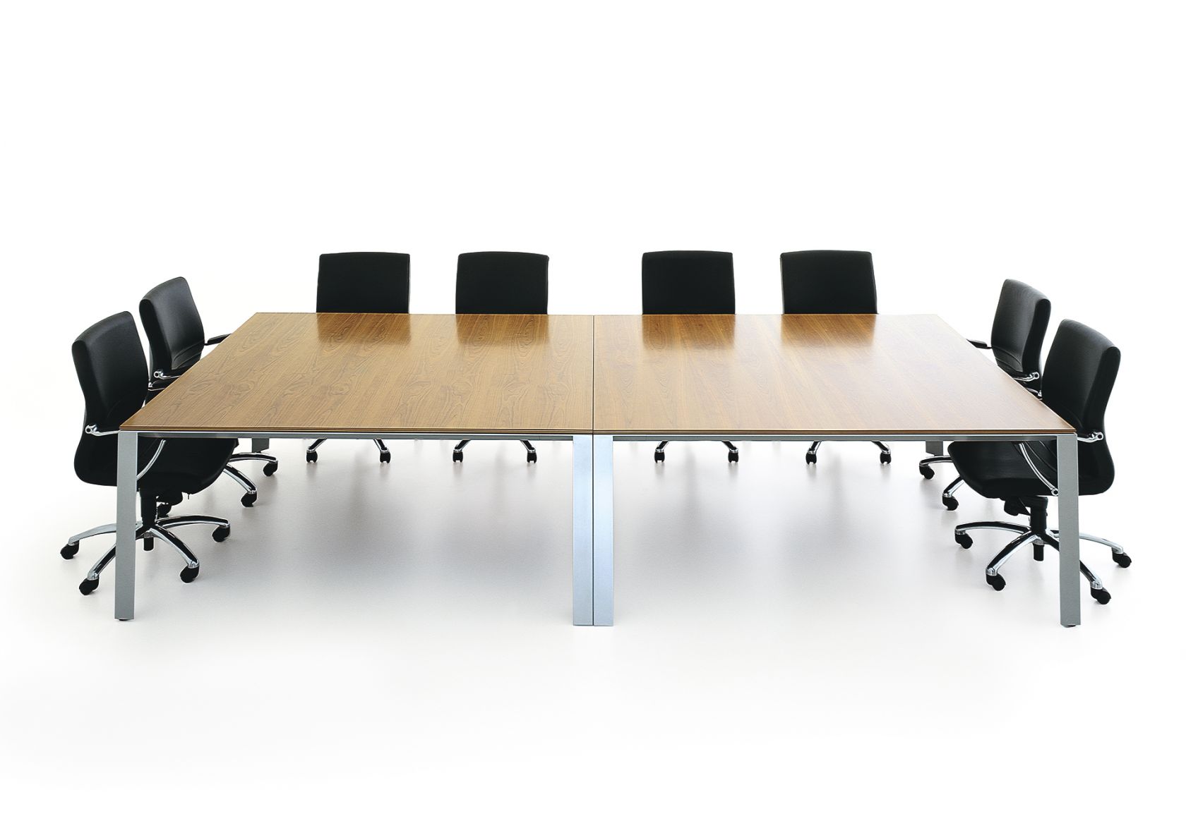 Alto Meeting Table