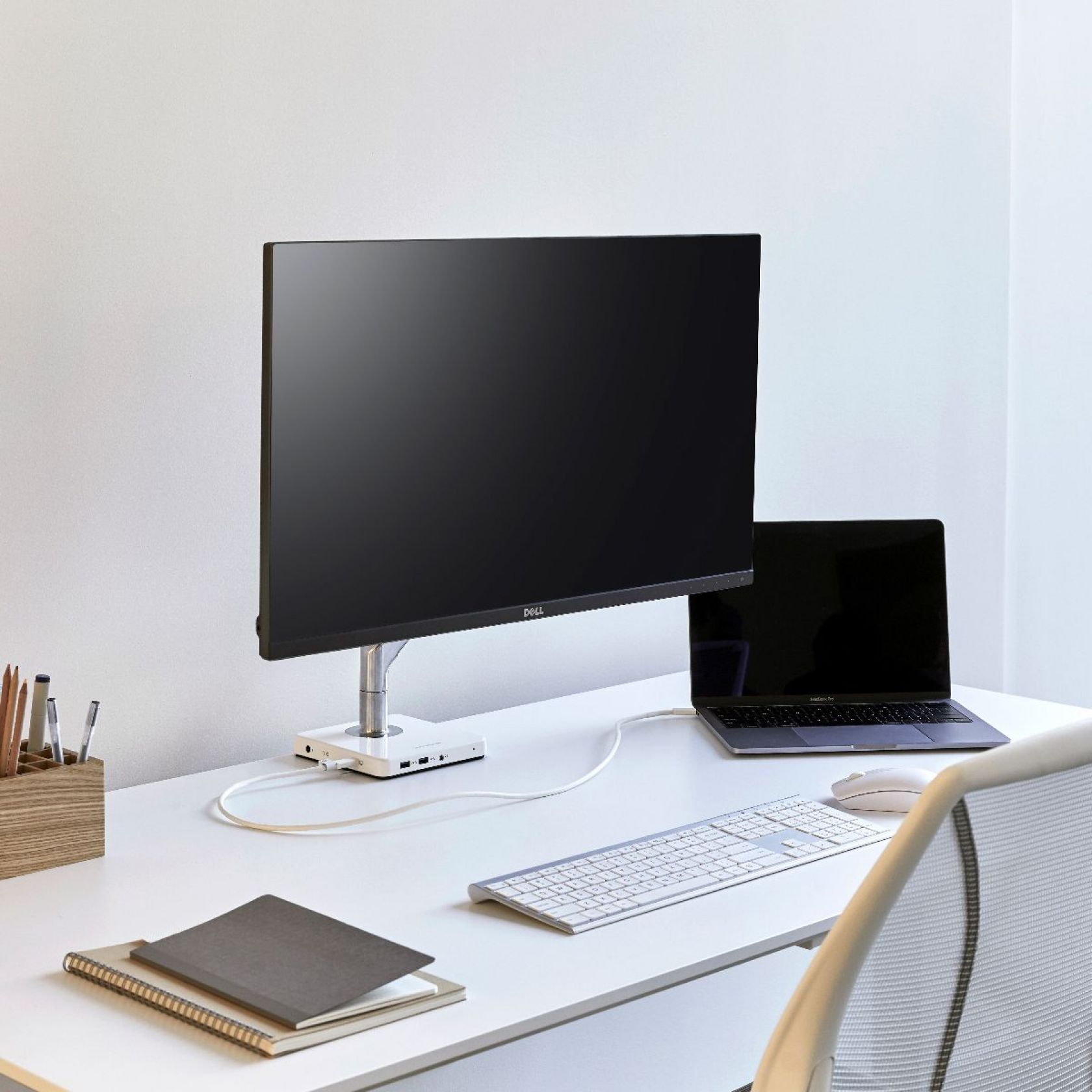 Monitor Arm / Desk view