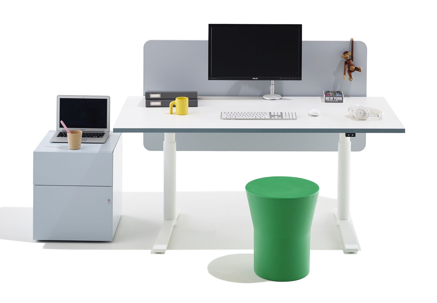 Krossi Workstation, Scope and Tom Stool