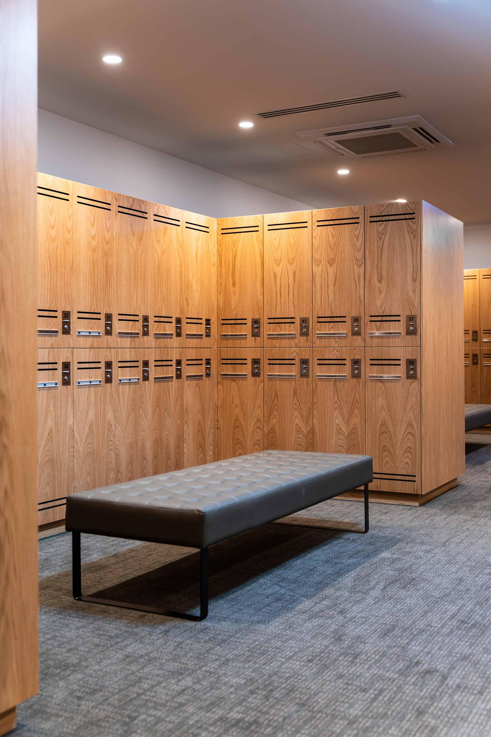 kooyonga golf club adelaide schiavello construction fitout lockers