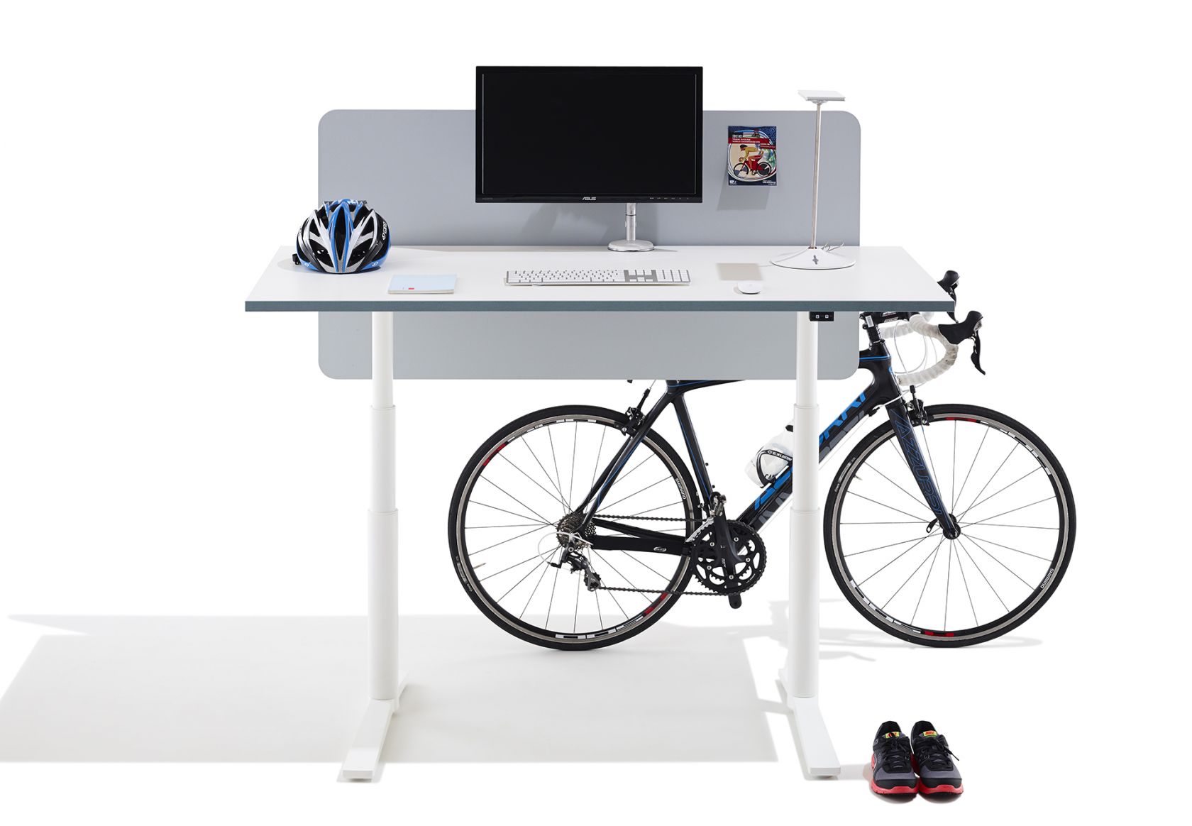 Krossi Workstation, Scope and Bike