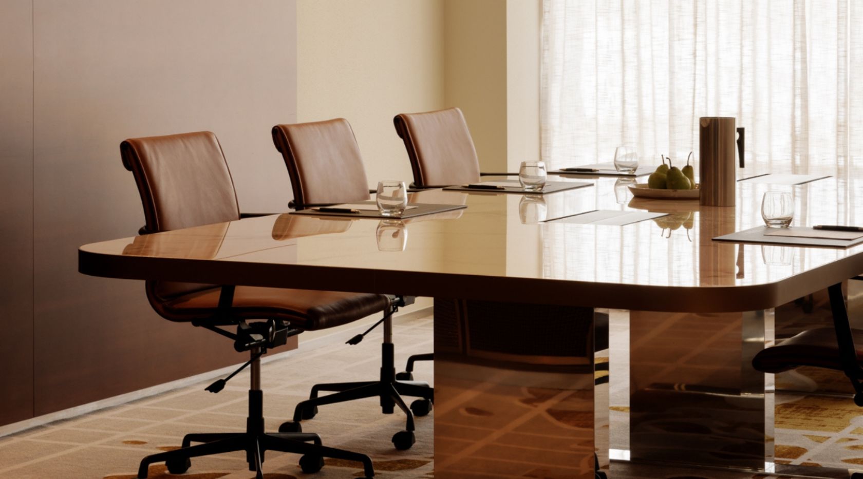 park_royal_hotel_refurbishment_schiavello_construction_hotel_meeting_room